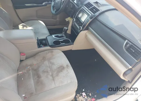 2012 Toyota Camry Le z USA, uszkodzony, nr VIN 4T1BF1FK1CU535403